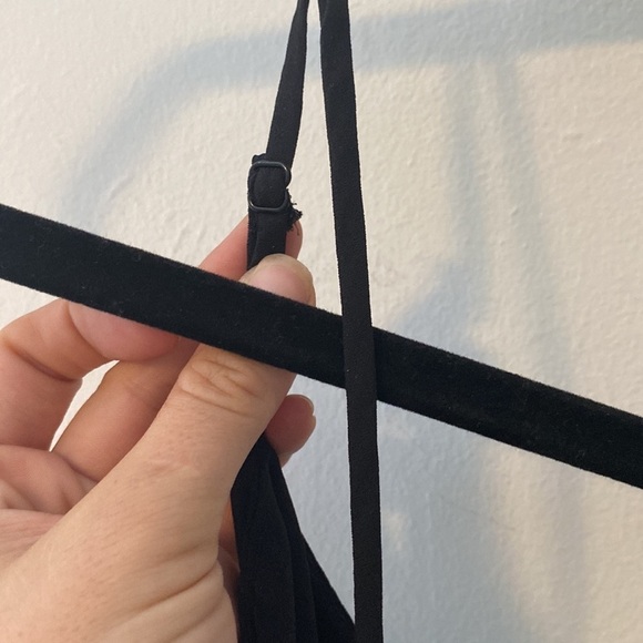 Candies, Black Tank, Size M, Excellent Condition - Picture 4 of 5